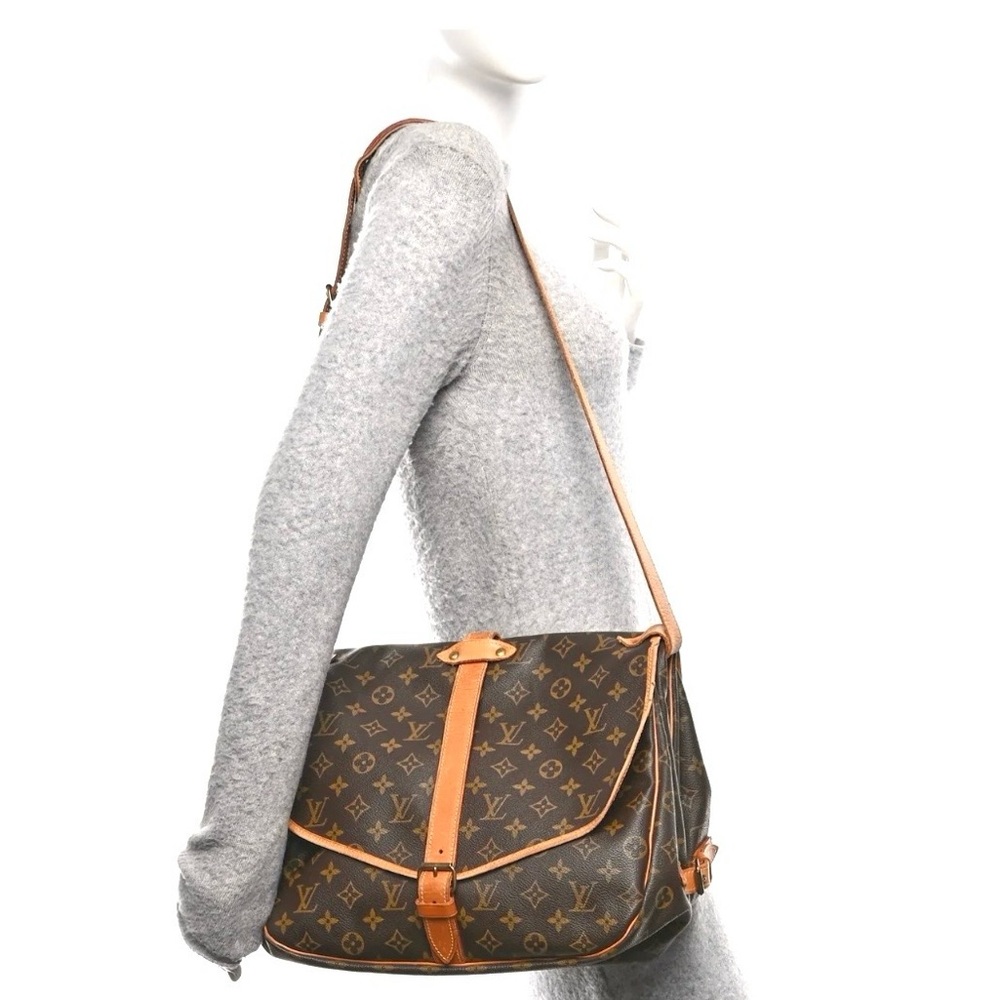 Authentic Louis Vuitton Saumur 35 in Monogram canvas M42254 brown LV leather - Picture 2 of 16
